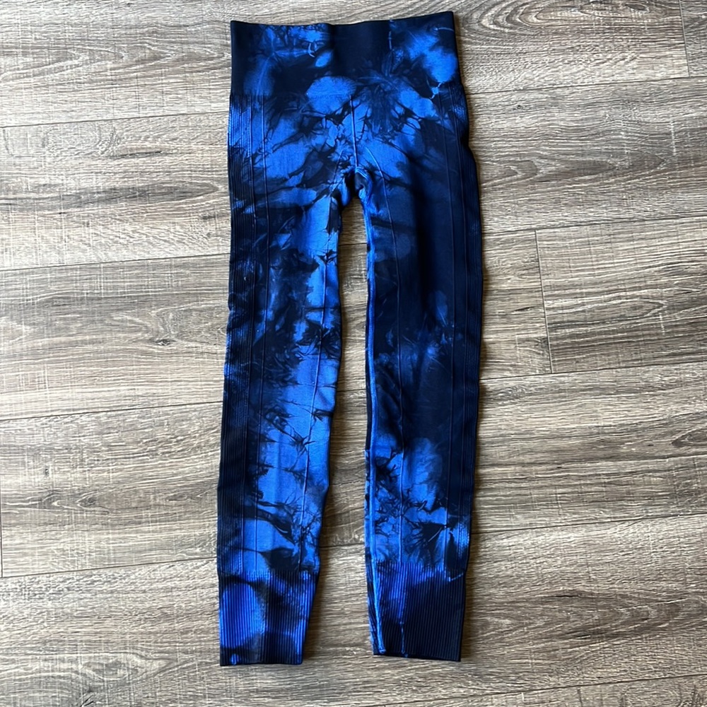 Lululemon Ebb To Street Pant
Cadet Blue / Sapphire Blue size 4